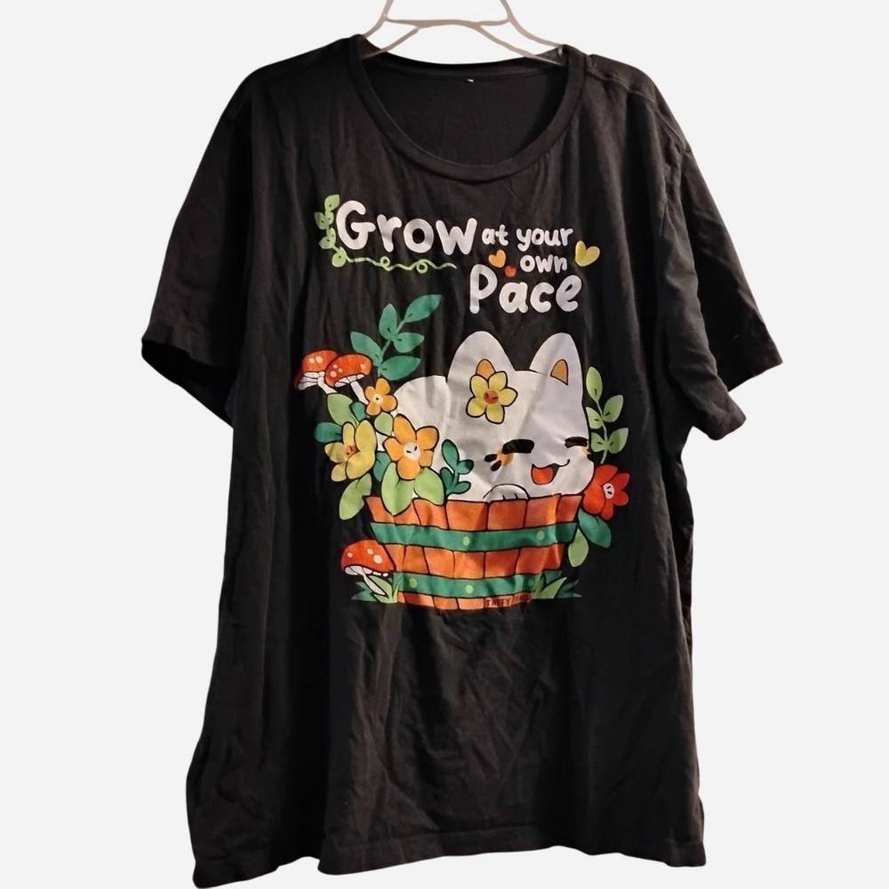 Tasty Peach Cat Mushroom Graphic T-Shirt
